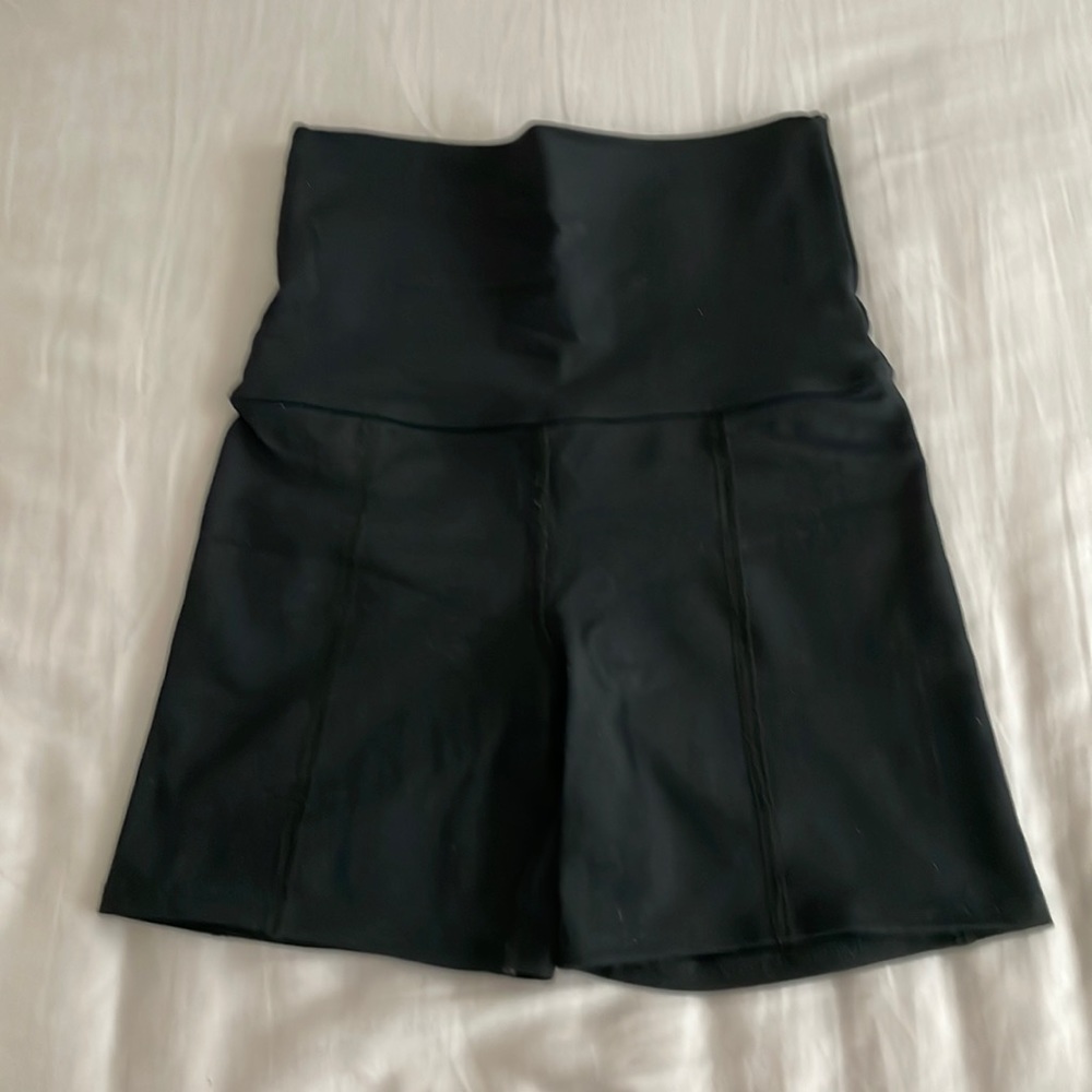 Live The Process Geometric Short